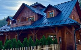 Apartman 8, Jezerne