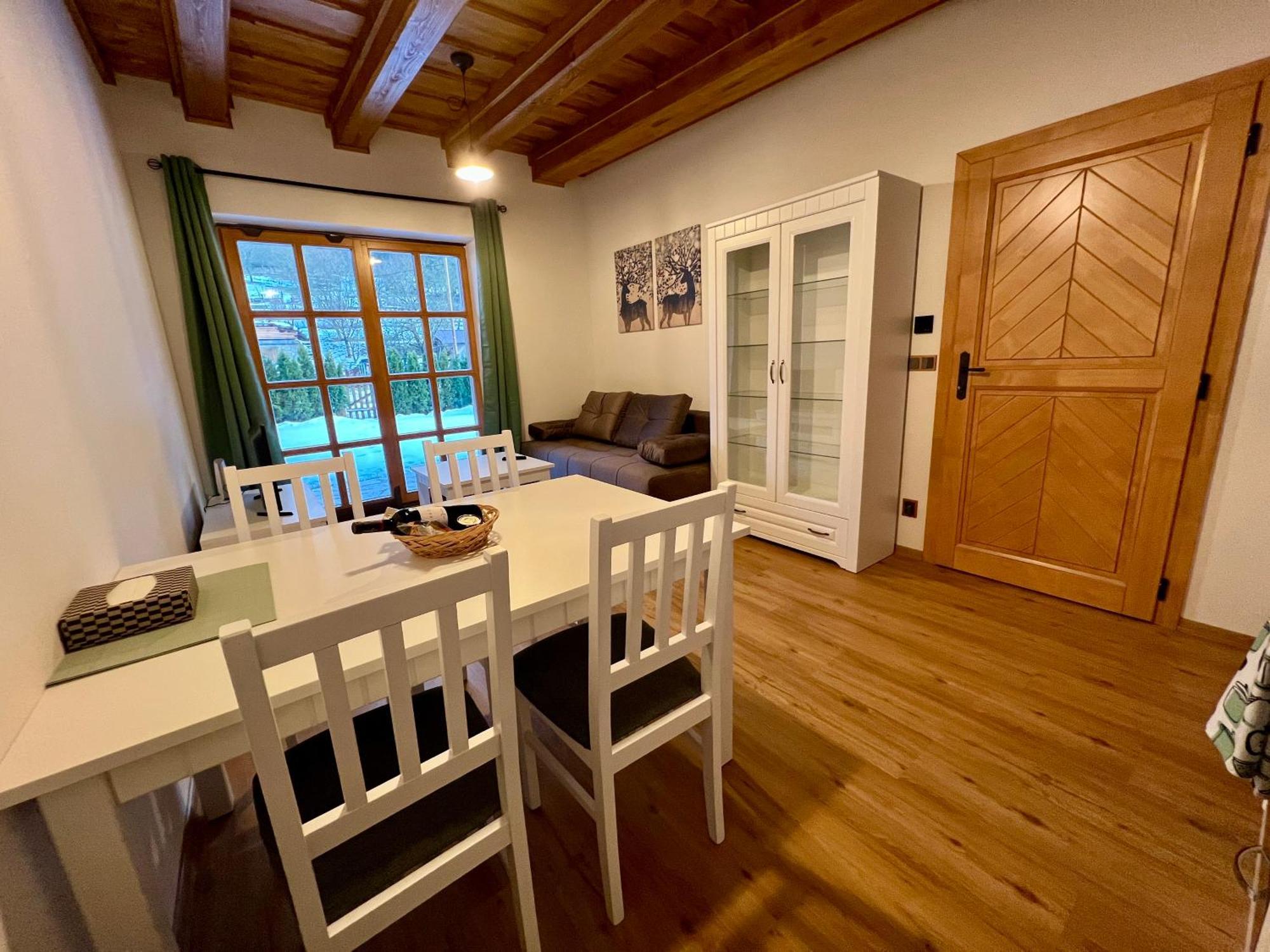 Apartman 8, Jezerne Velké Karlovice Exteriér fotografie