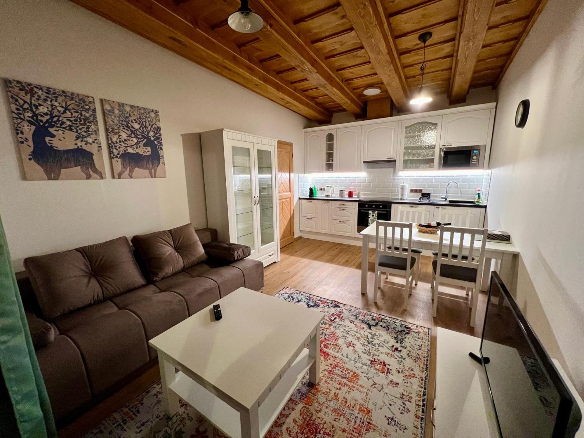 Apartman 8, Jezerne Velké Karlovice Exteriér fotografie